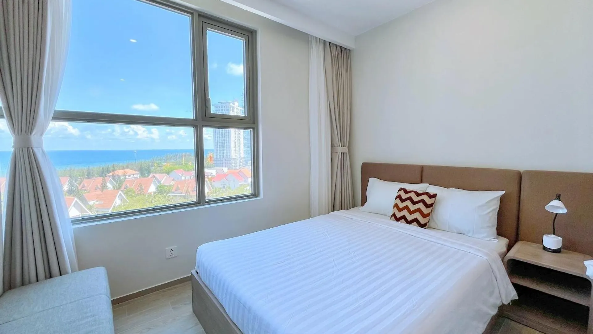 Apartment The Song Vip-Three Bedrooms-Nhu'S House Vung Tau
