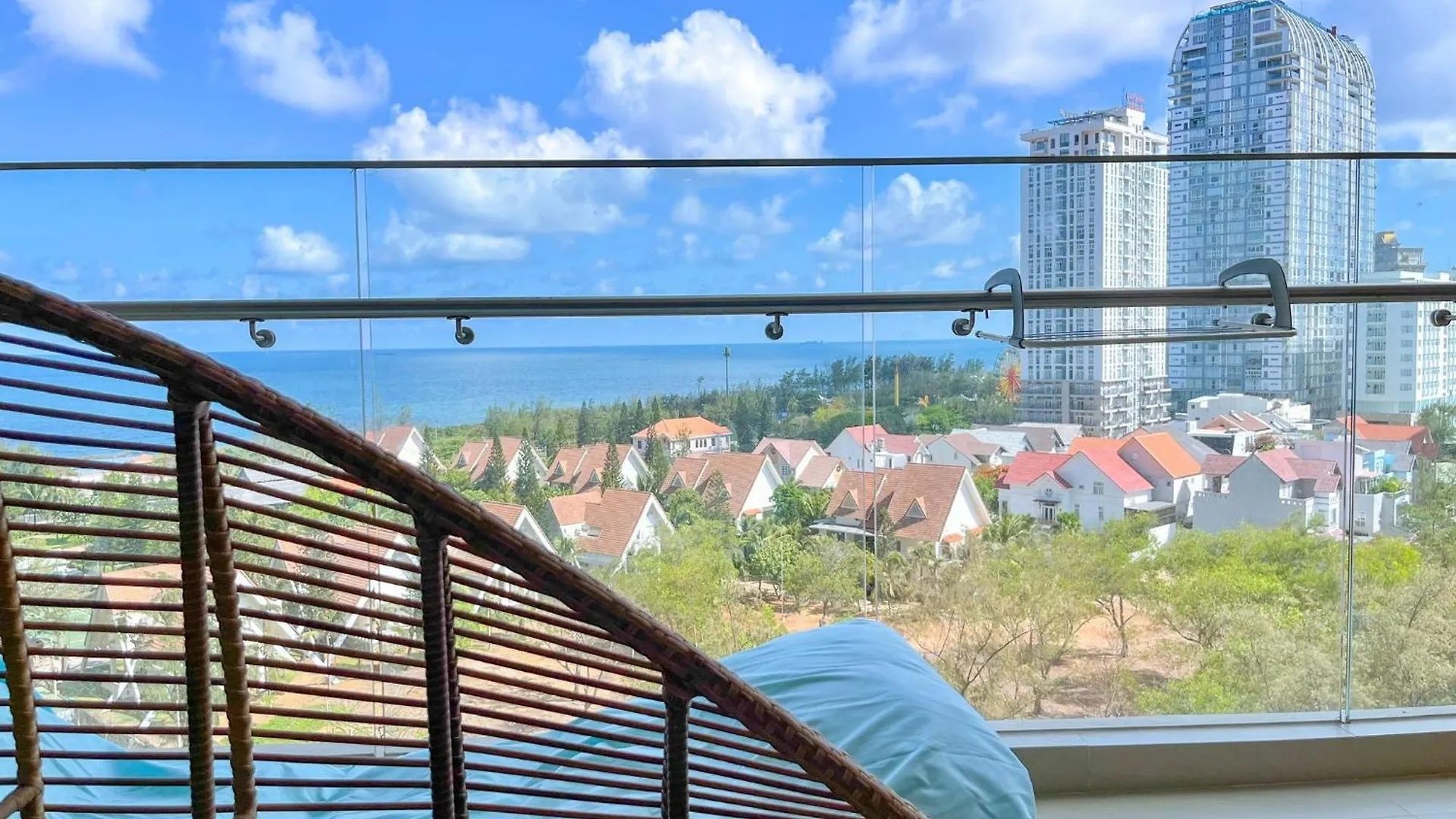 Apartment The Song Vip-Three Bedrooms-Nhu'S House Vung Tau Vietnam